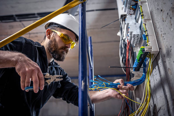 Best Emergency Electrical Repair  in Dayton, OR
