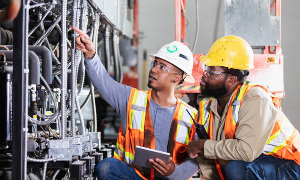 Best Local Electrician Companies  in Dayton, OR